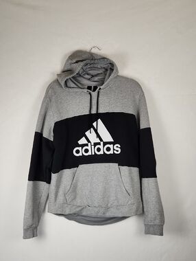 Adidas Men's Essentials Fleece Colorblock Hoodie in Gray and Black Men's Medium